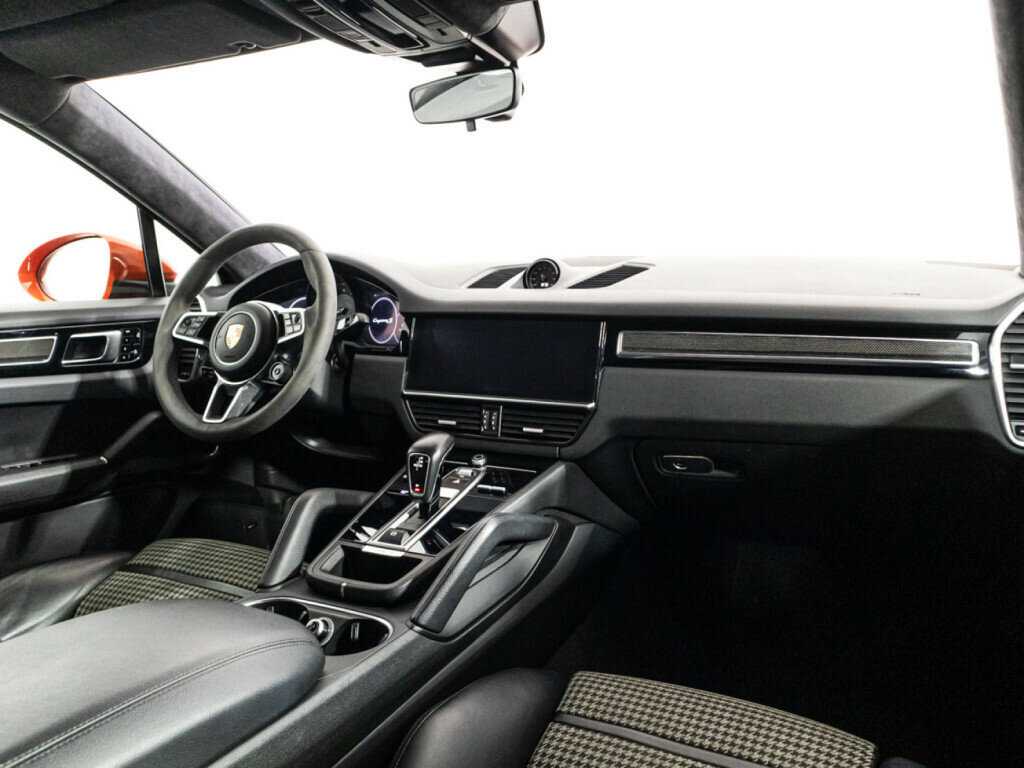 Porsche Cayenne с пробегом — 2019 год. Фото: #8