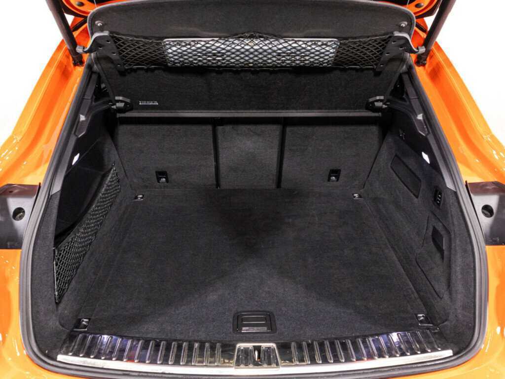 Porsche Cayenne с пробегом — 2019 год. Фото: #14