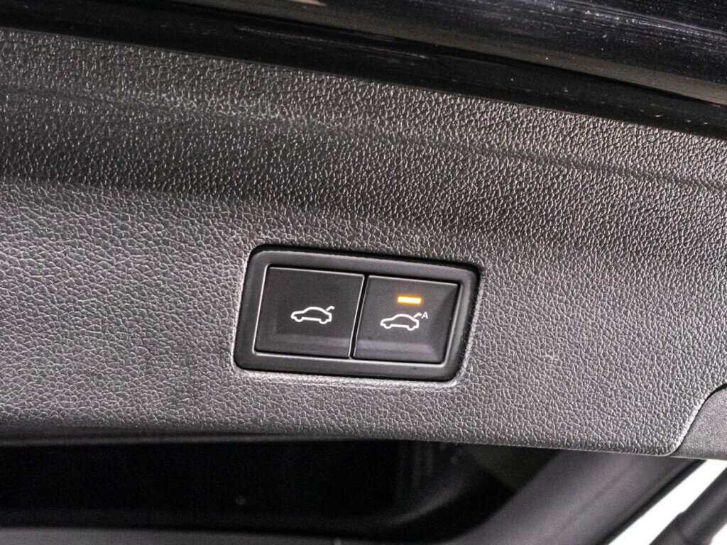 Volkswagen Touareg с пробегом — 2022 год. Фото: #14