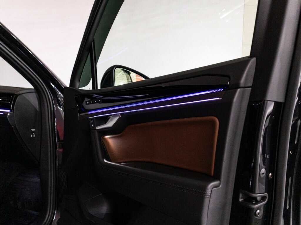 Volkswagen Touareg с пробегом — 2022 год. Фото: #26