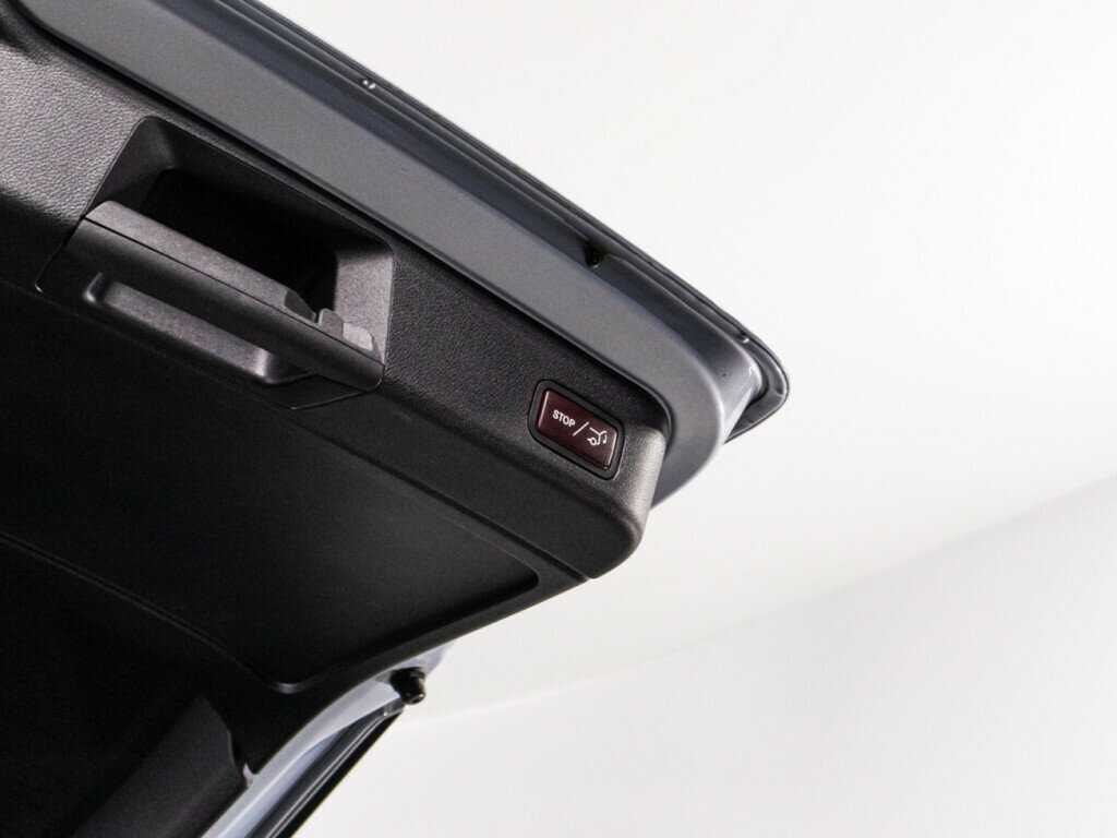 Mercedes-Benz GLE с пробегом — 2017 год. Фото: #15