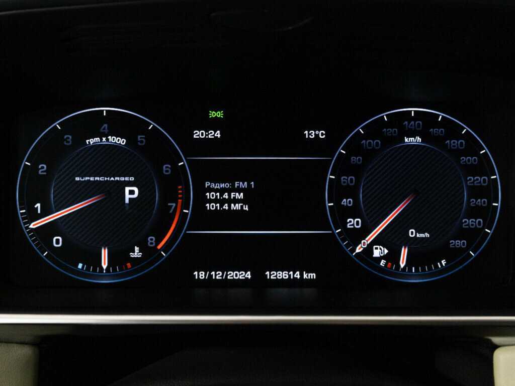 Land Rover Range Rover с пробегом — 2017 год. Фото: #10