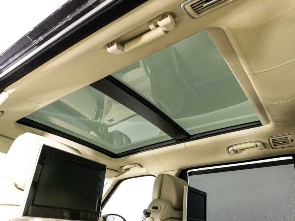 Land Rover Range Rover с пробегом — 2017 год. Фото: #20