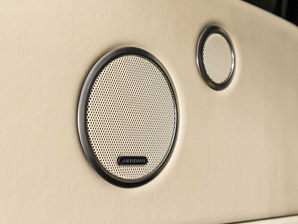 Land Rover Range Rover с пробегом — 2017 год. Фото: #24