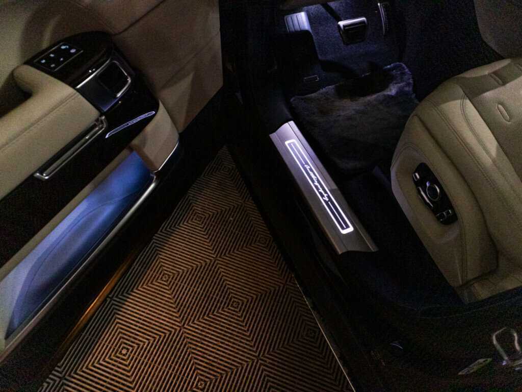 Land Rover Range Rover с пробегом — 2017 год. Фото: #33