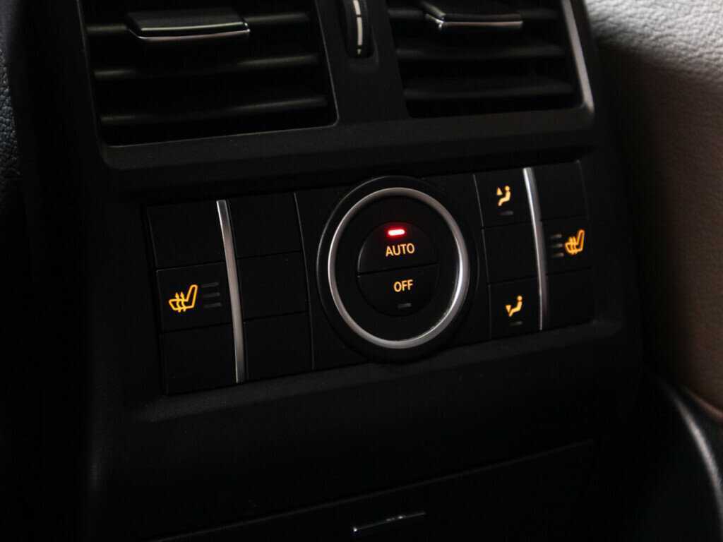 Mercedes-Benz GL-Класс с пробегом — 2015 год. Фото: #19