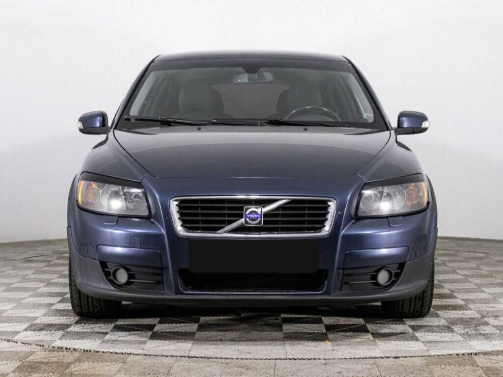 Volvo C30 с пробегом — 2008 год. Фото: #1