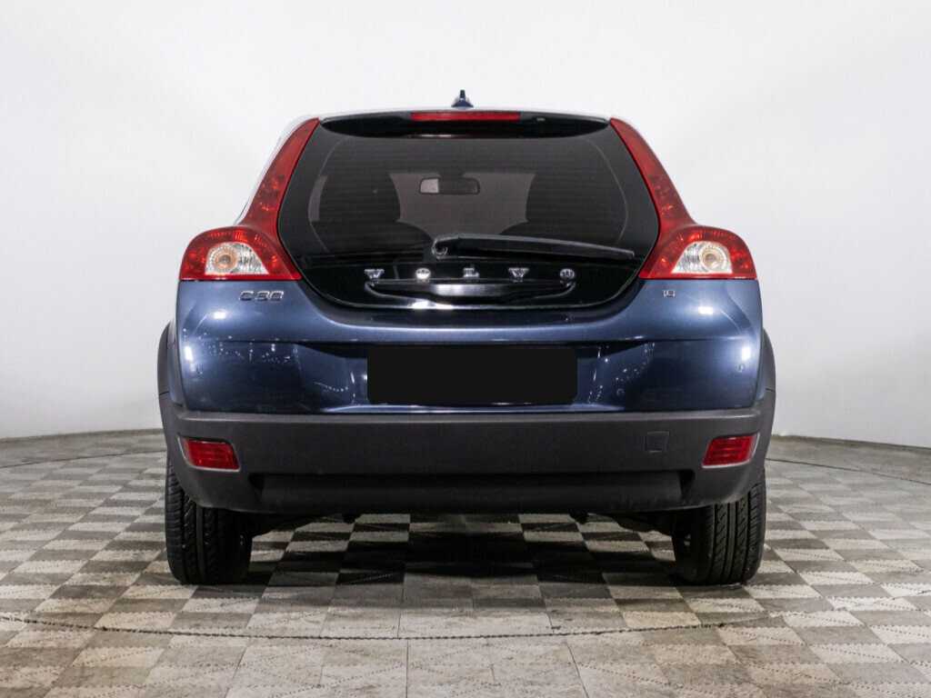 Volvo C30 с пробегом — 2008 год. Фото: #5