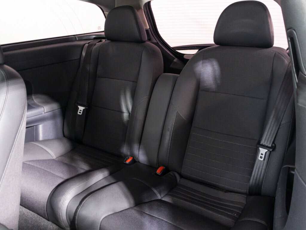 Volvo C30 с пробегом — 2008 год. Фото: #9