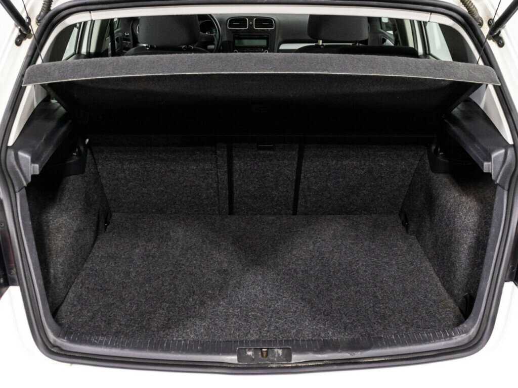 Volkswagen Golf с пробегом — 2011 год. Фото: #14