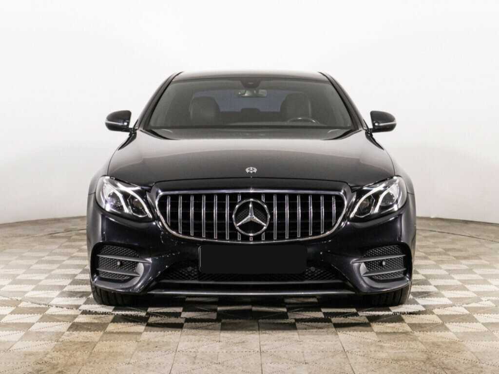 Mercedes-Benz E-Класс с пробегом — 2019 год. Фото: #1