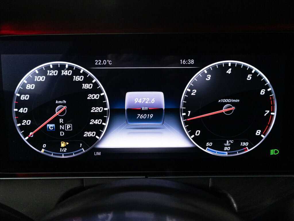 Mercedes-Benz E-Класс с пробегом — 2019 год. Фото: #11