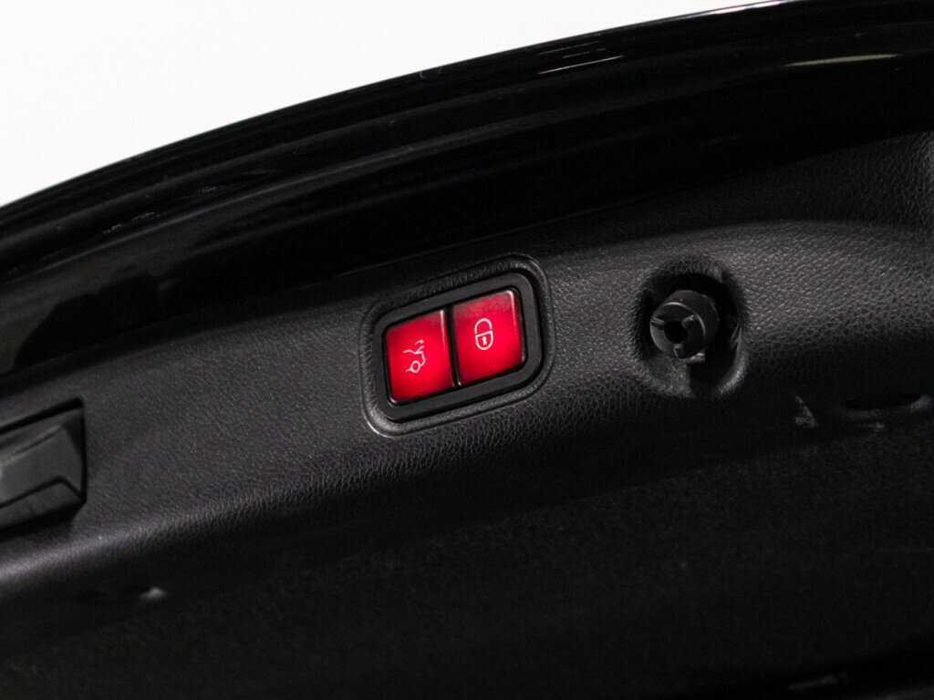 Mercedes-Benz E-Класс с пробегом — 2019 год. Фото: #14