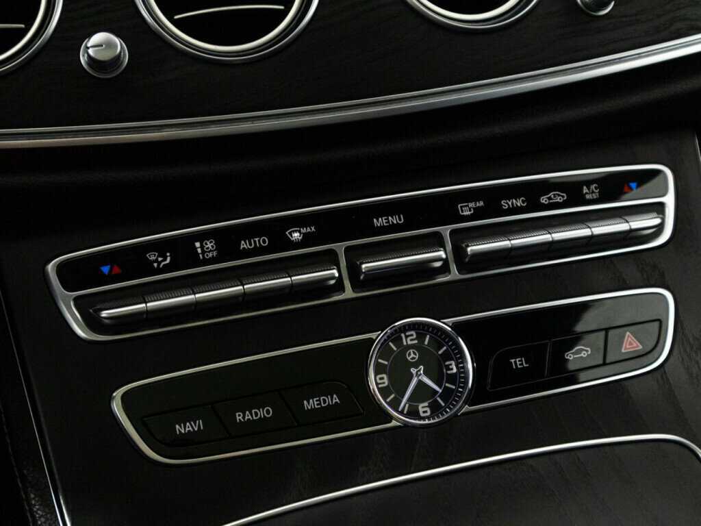 Mercedes-Benz E-Класс с пробегом — 2019 год. Фото: #17