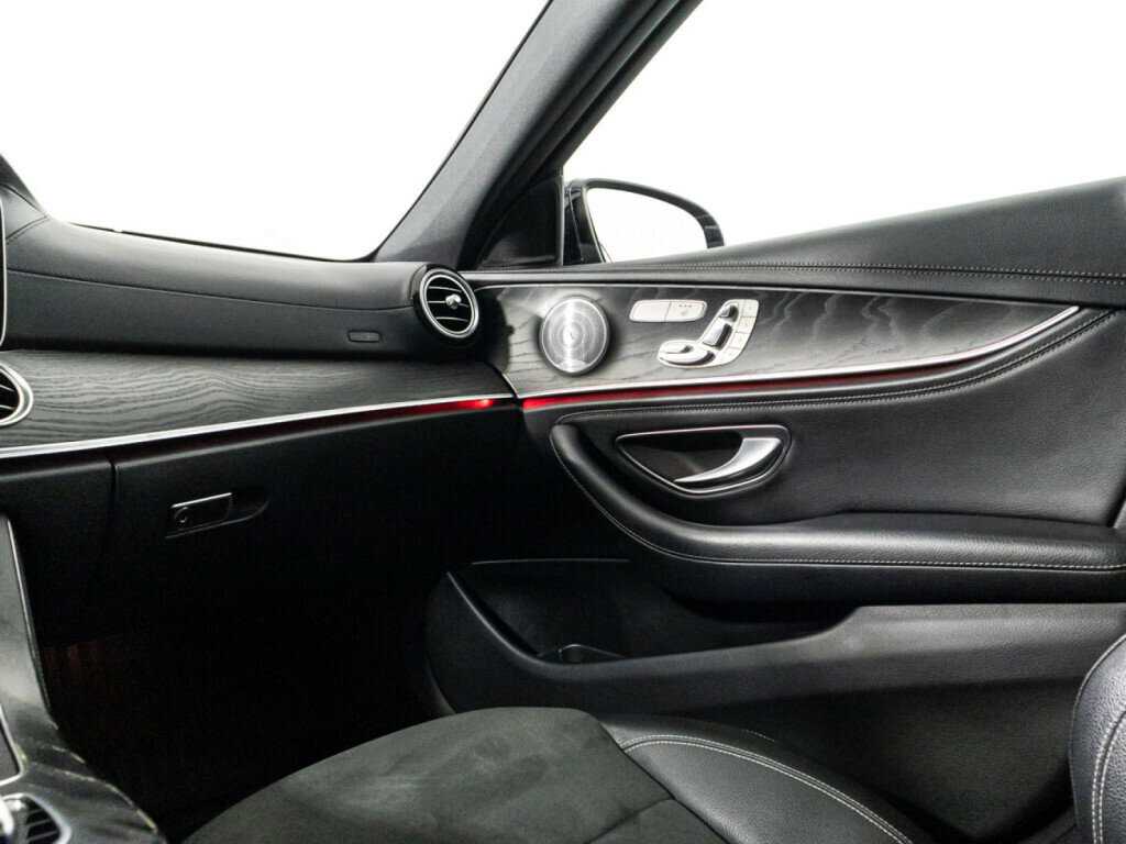 Mercedes-Benz E-Класс с пробегом — 2019 год. Фото: #18