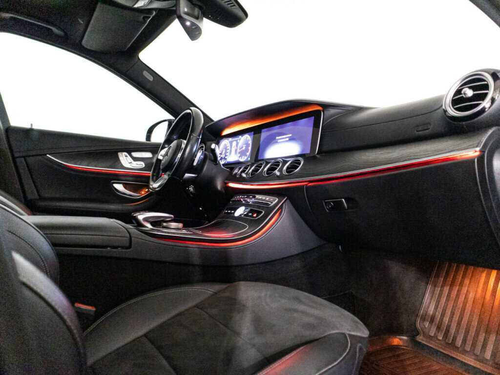 Mercedes-Benz E-Класс с пробегом — 2019 год. Фото: #23