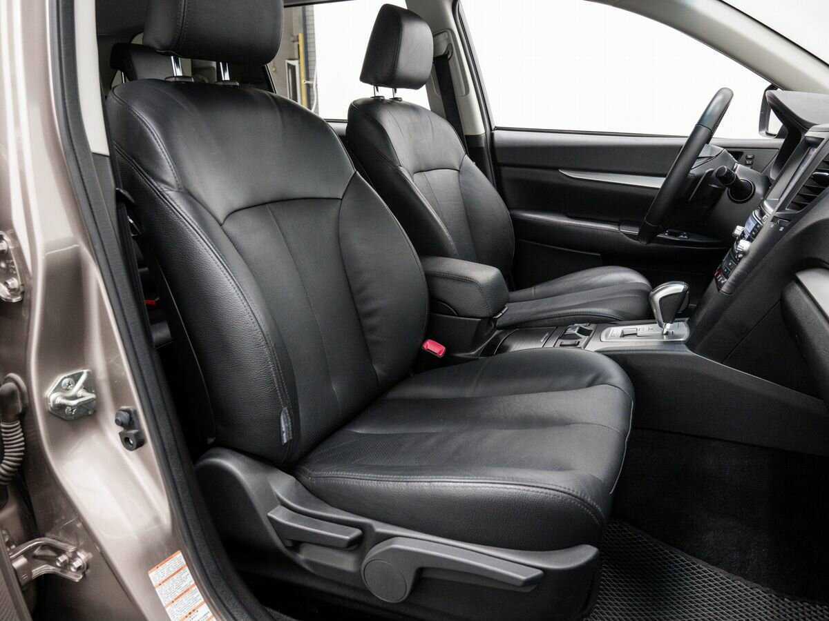 Subaru Outback с пробегом — 2012 год. Фото: #8