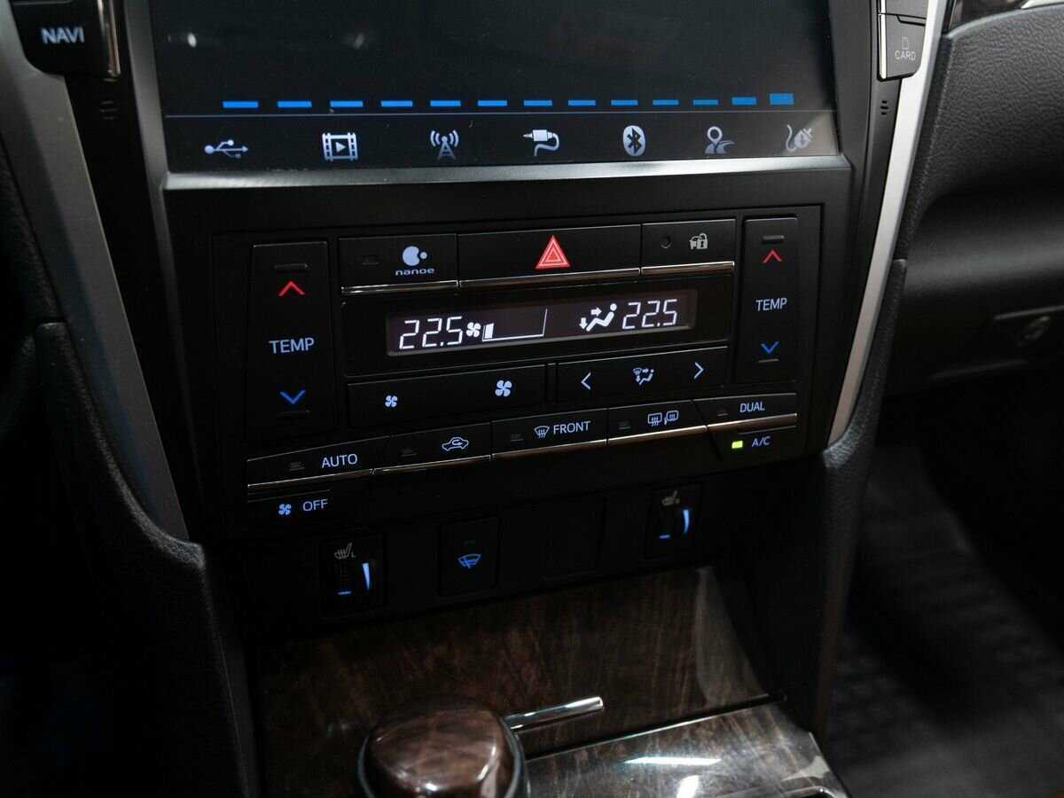 Toyota Camry с пробегом — 2017 год. Фото: #20