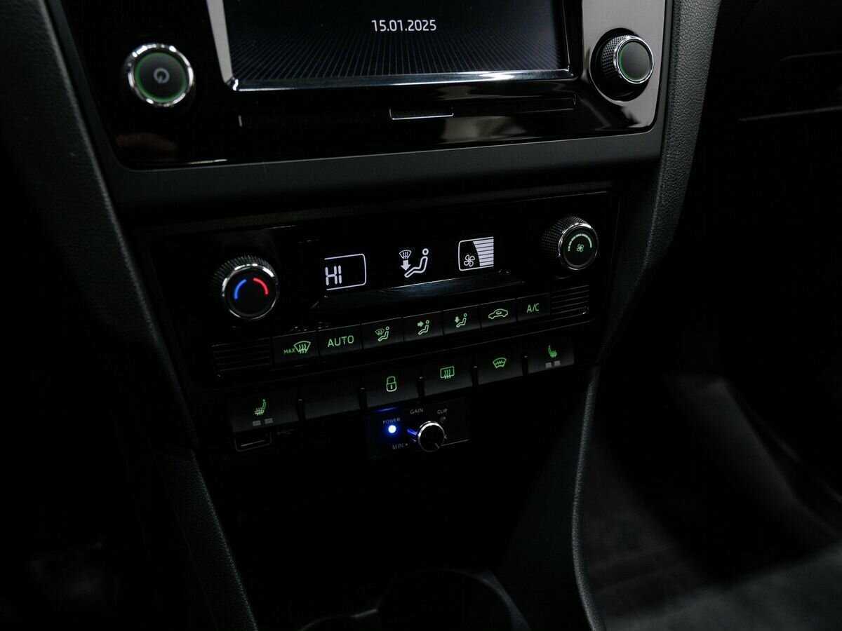 Skoda Rapid с пробегом — 2018 год. Фото: #16
