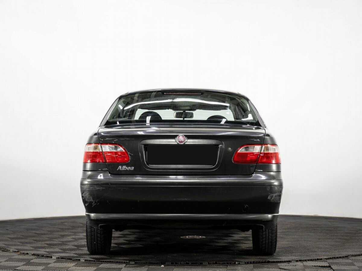 Fiat Albea с пробегом — 2008 год. Фото: #4