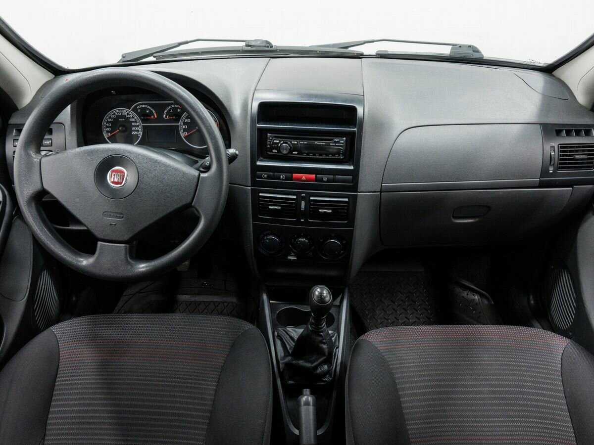 Fiat Albea с пробегом — 2008 год. Фото: #9