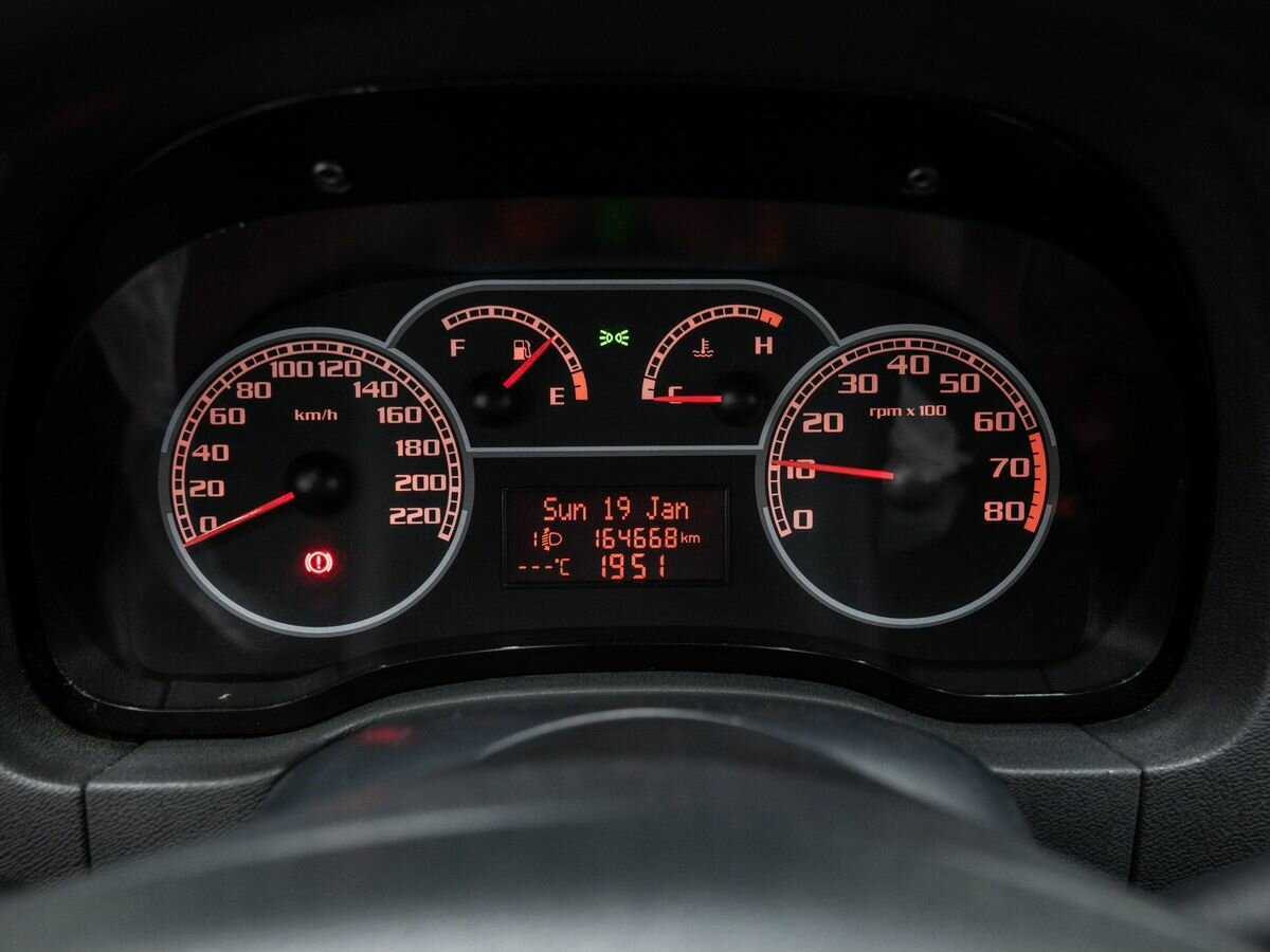 Fiat Albea с пробегом — 2008 год. Фото: #19