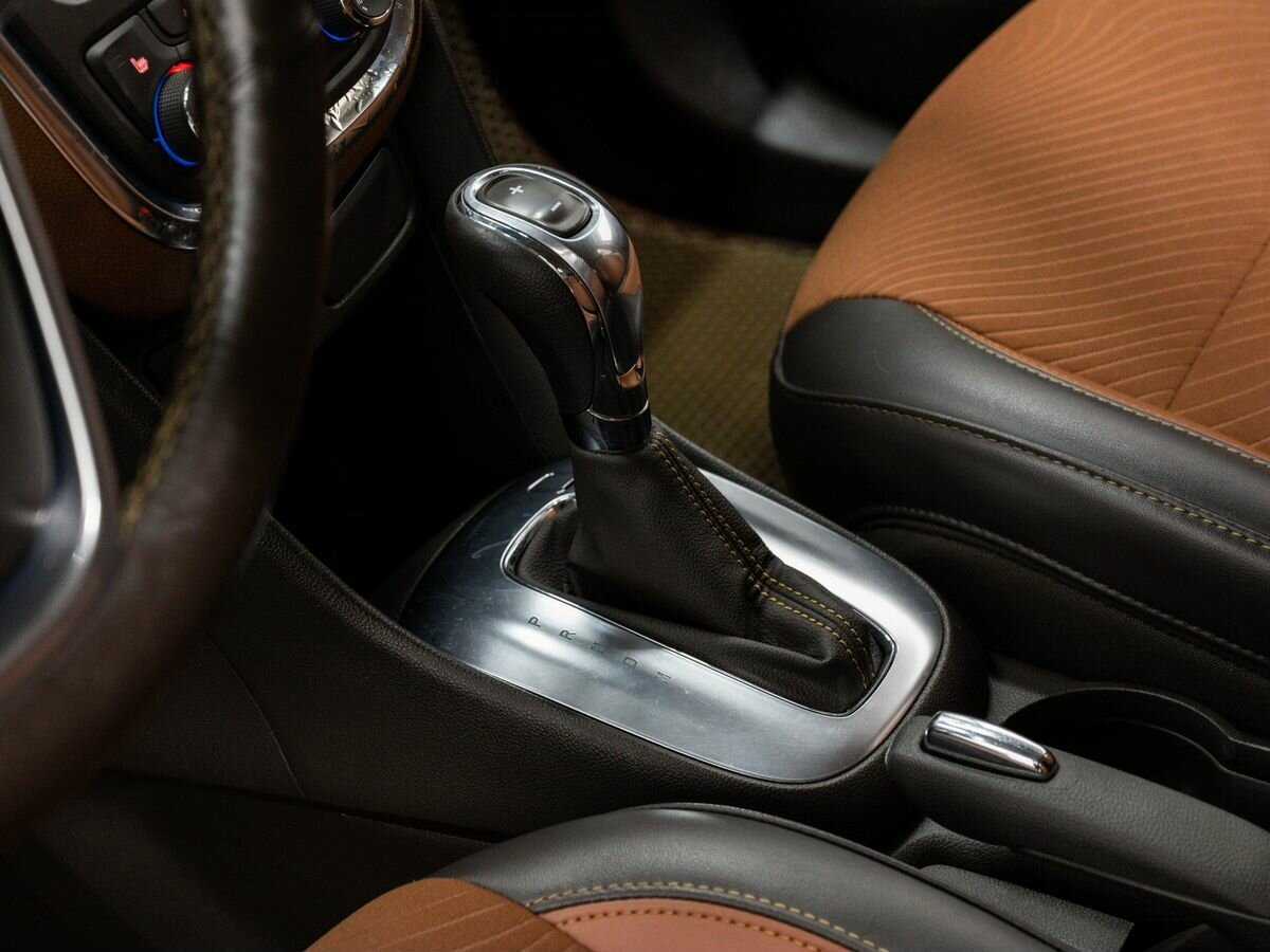 Opel Mokka с пробегом — 2013 год. Фото: #16