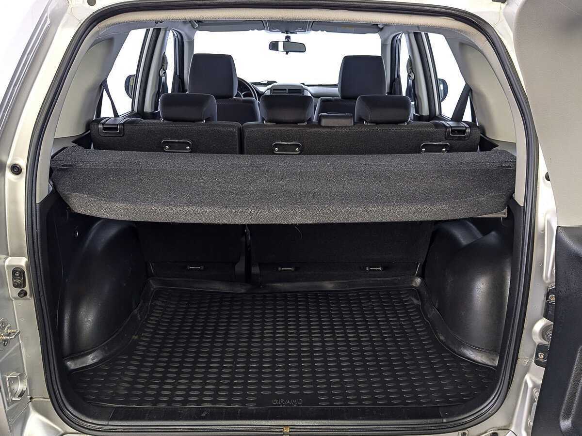 Suzuki Grand Vitara с пробегом — 2010 год. Фото: #9