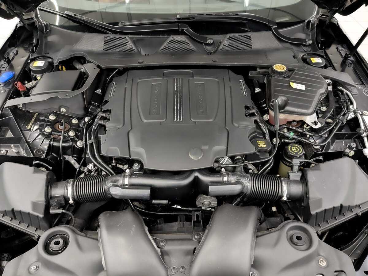 Jaguar XJ с пробегом — 2017 год. Фото: #8