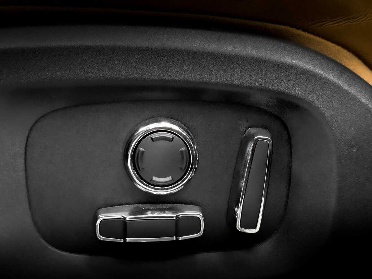 Jaguar XJ с пробегом — 2017 год. Фото: #20