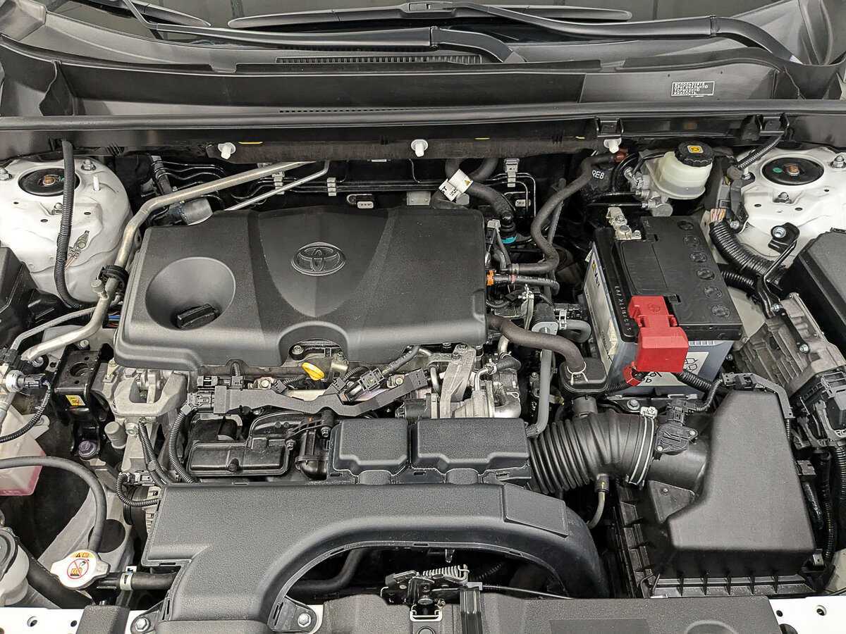 Toyota RAV4 с пробегом — 2020 год. Фото: #8