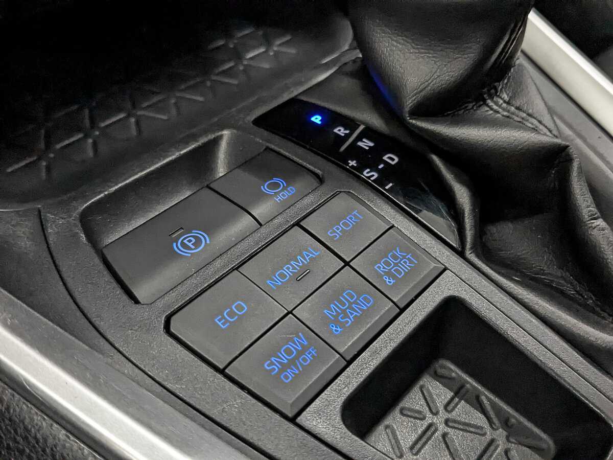 Toyota RAV4 с пробегом — 2020 год. Фото: #20