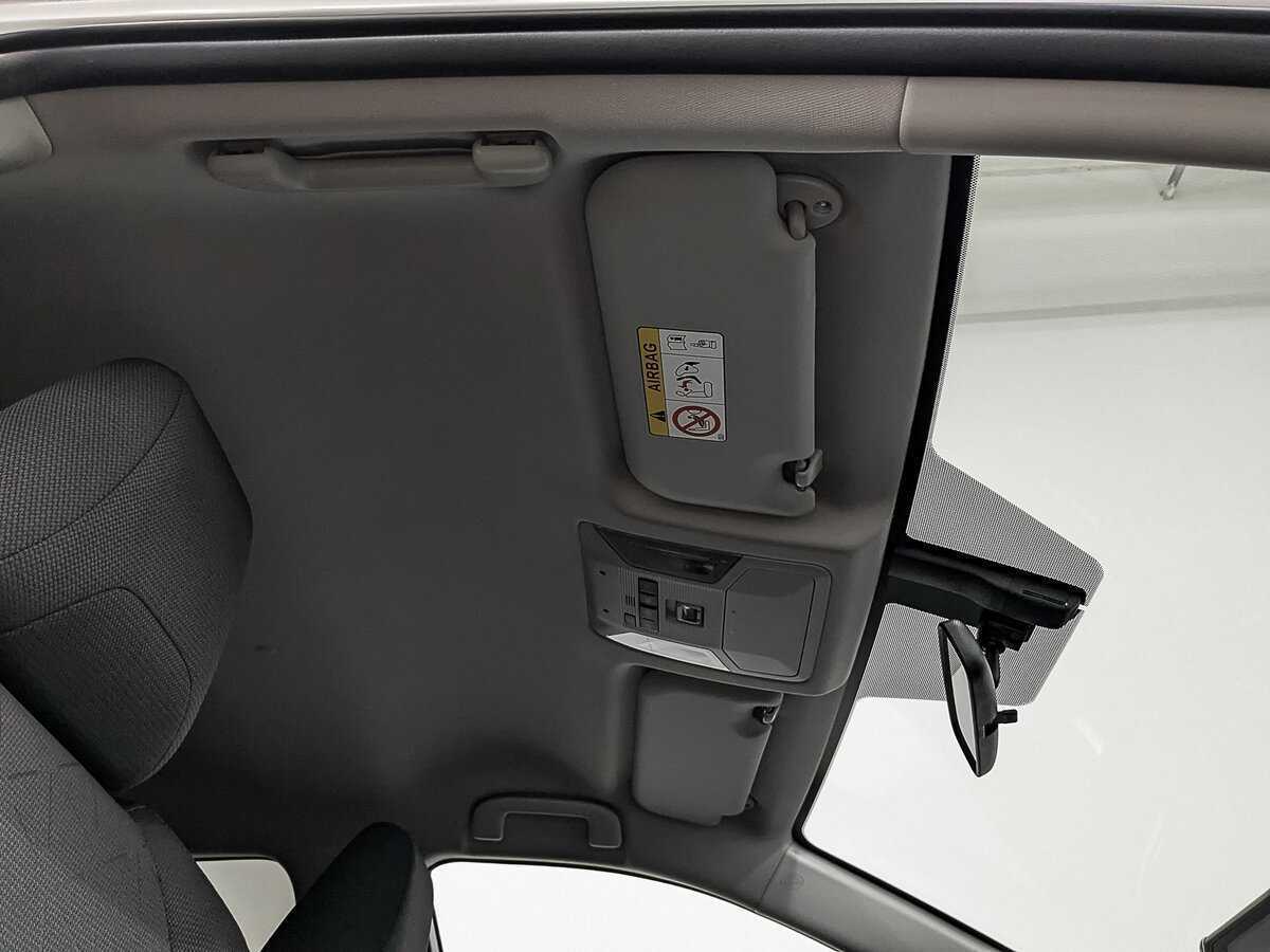 Toyota RAV4 с пробегом — 2020 год. Фото: #21