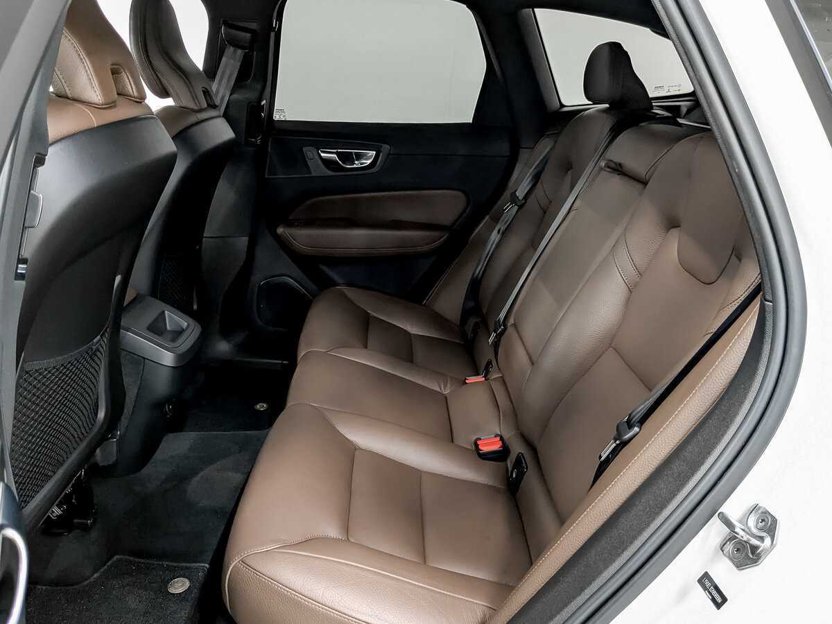 Volvo XC60 с пробегом — 2021 год. Фото: #11