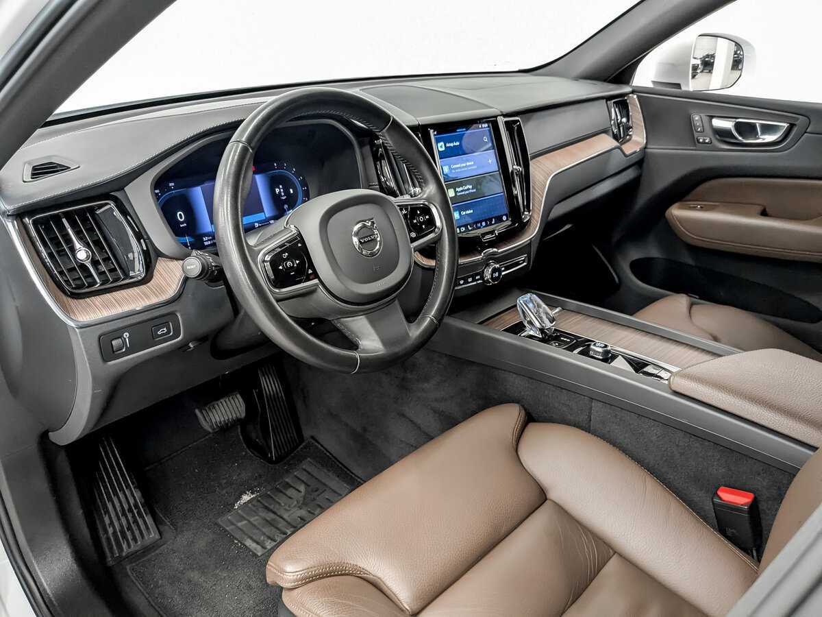 Volvo XC60 с пробегом — 2021 год. Фото: #15