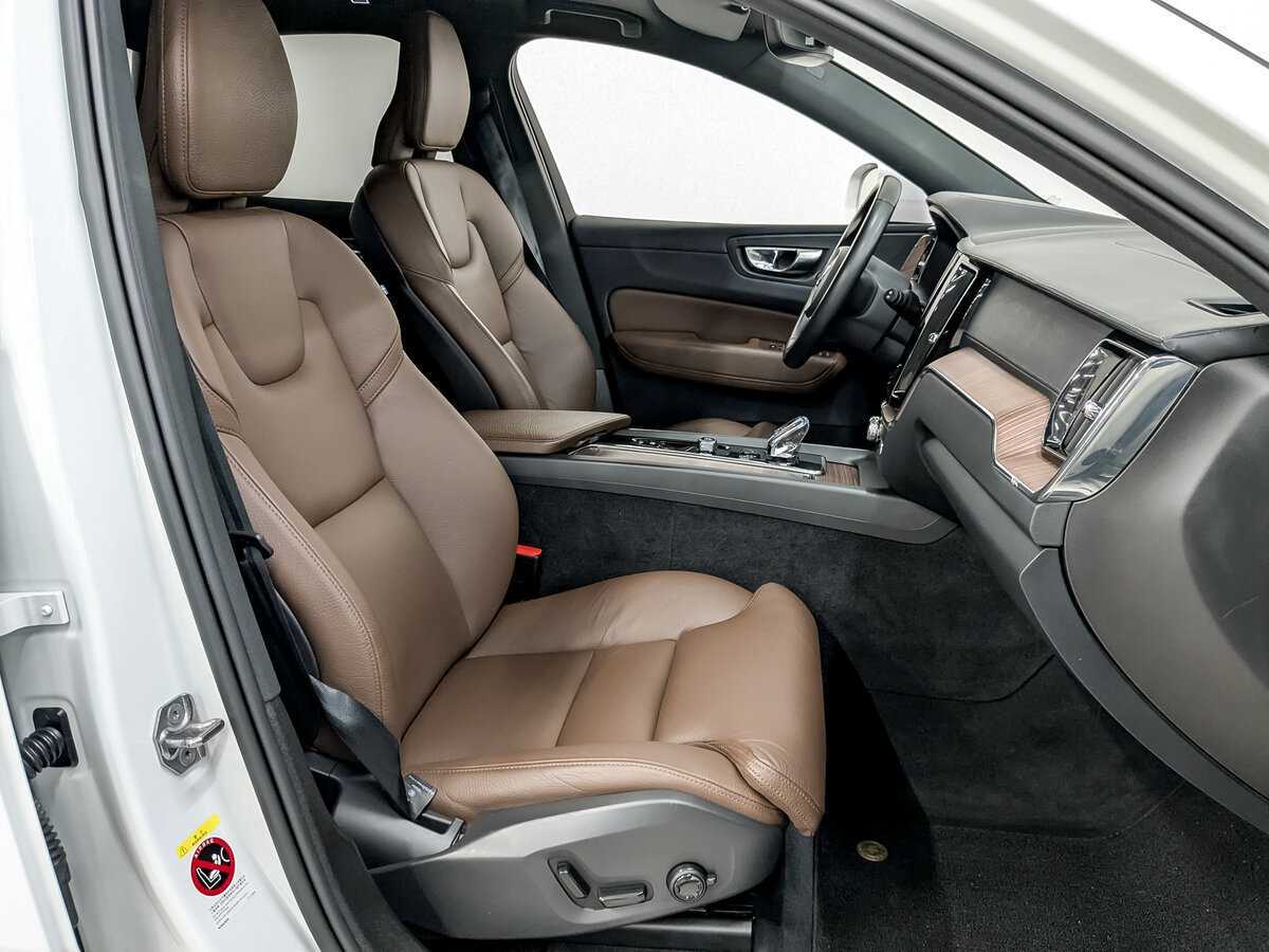 Volvo XC60 с пробегом — 2021 год. Фото: #20