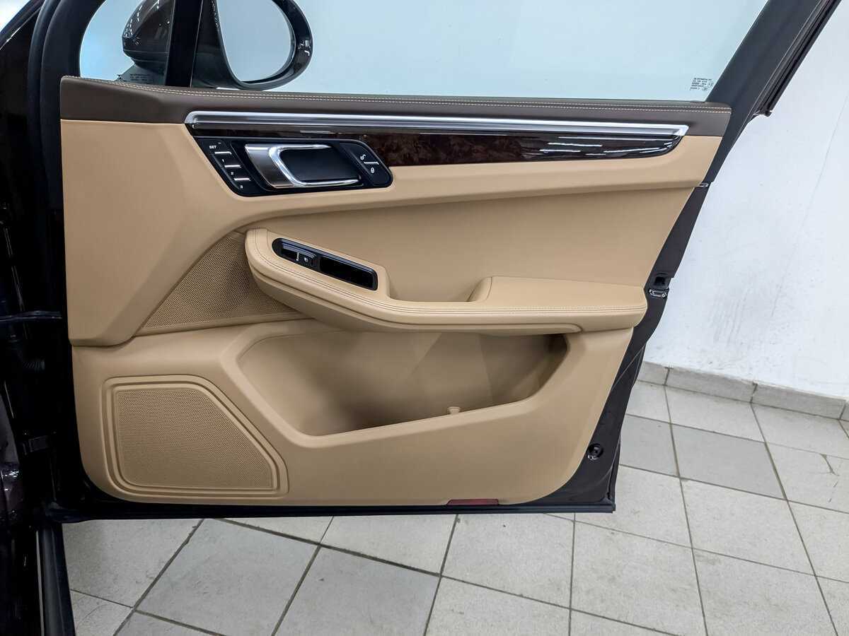 Porsche Macan с пробегом — 2017 год. Фото: #26