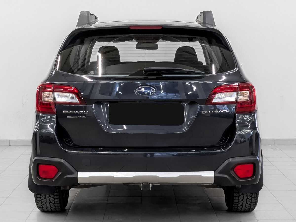 Subaru Outback с пробегом — 2015 год. Фото: #5