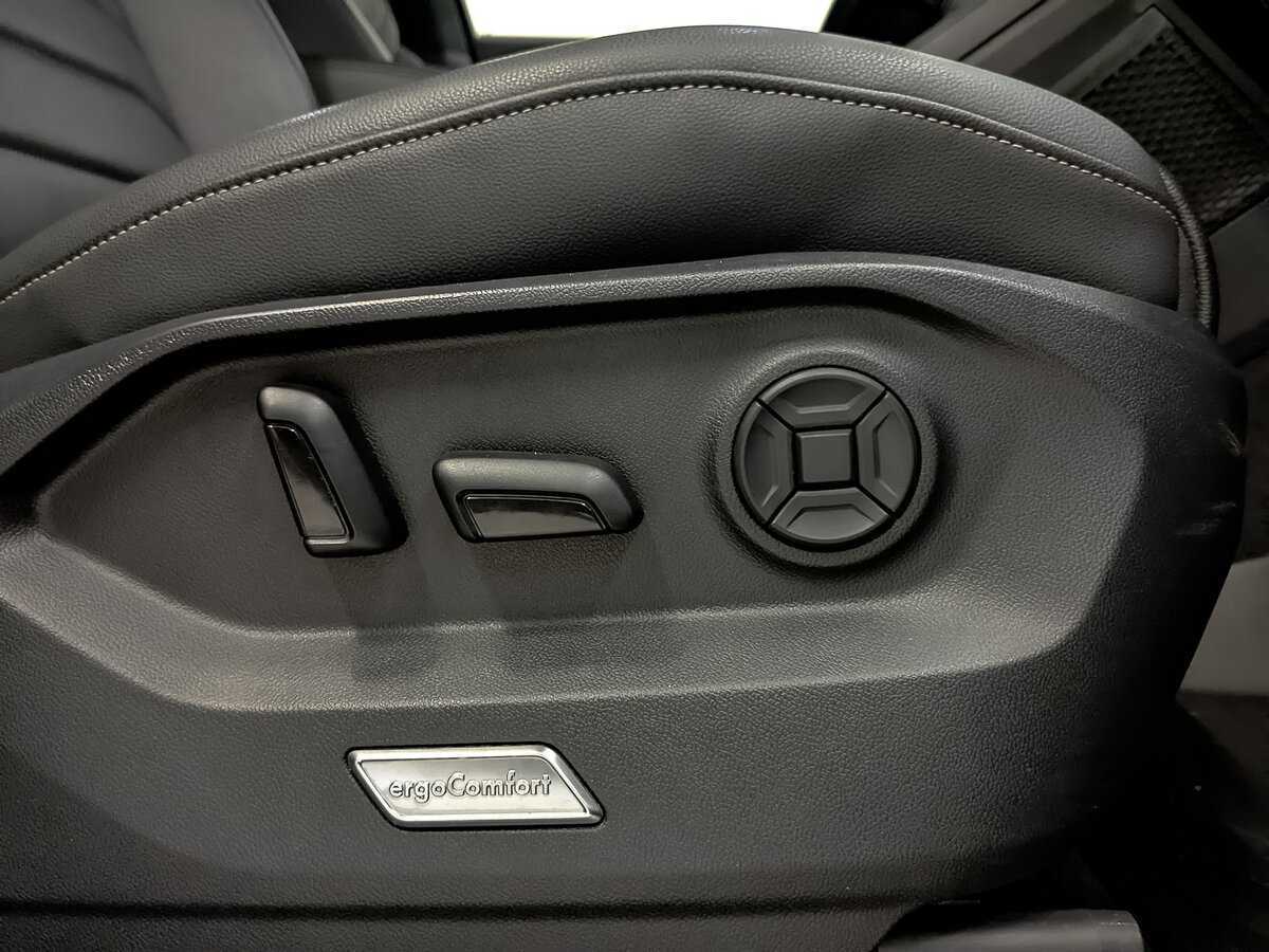 Volkswagen Touareg с пробегом — 2019 год. Фото: #24