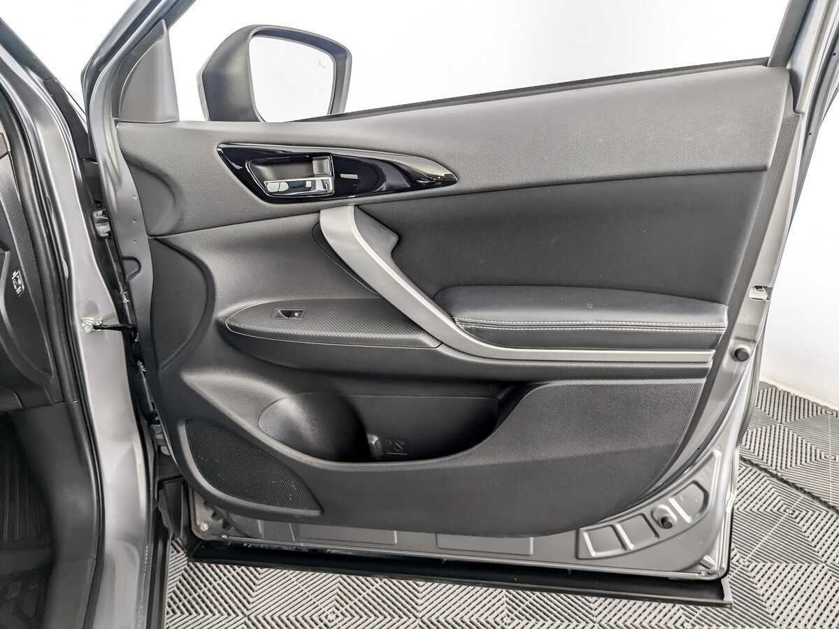 Mitsubishi Eclipse Cross с пробегом — 2019 год. Фото: #20