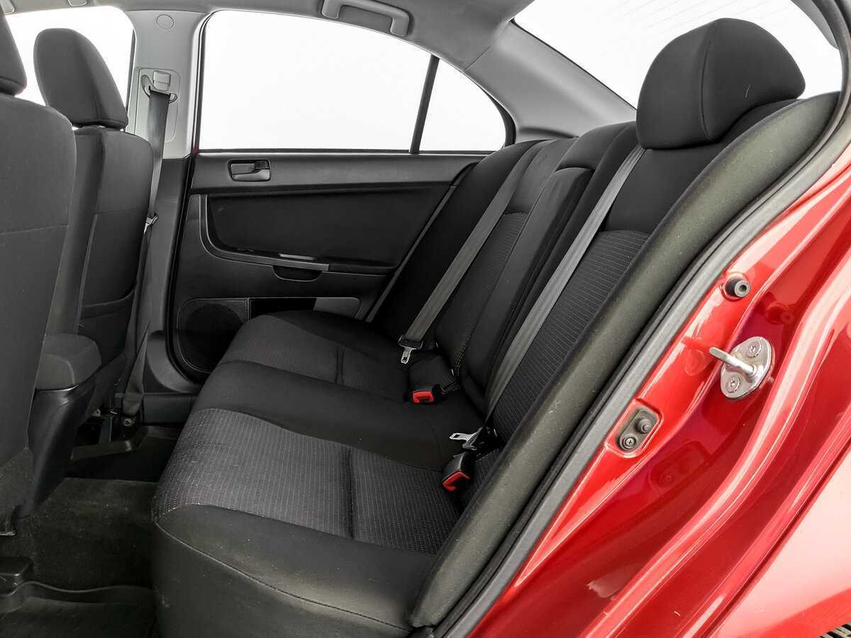Mitsubishi Lancer с пробегом — 2008 год. Фото: #10
