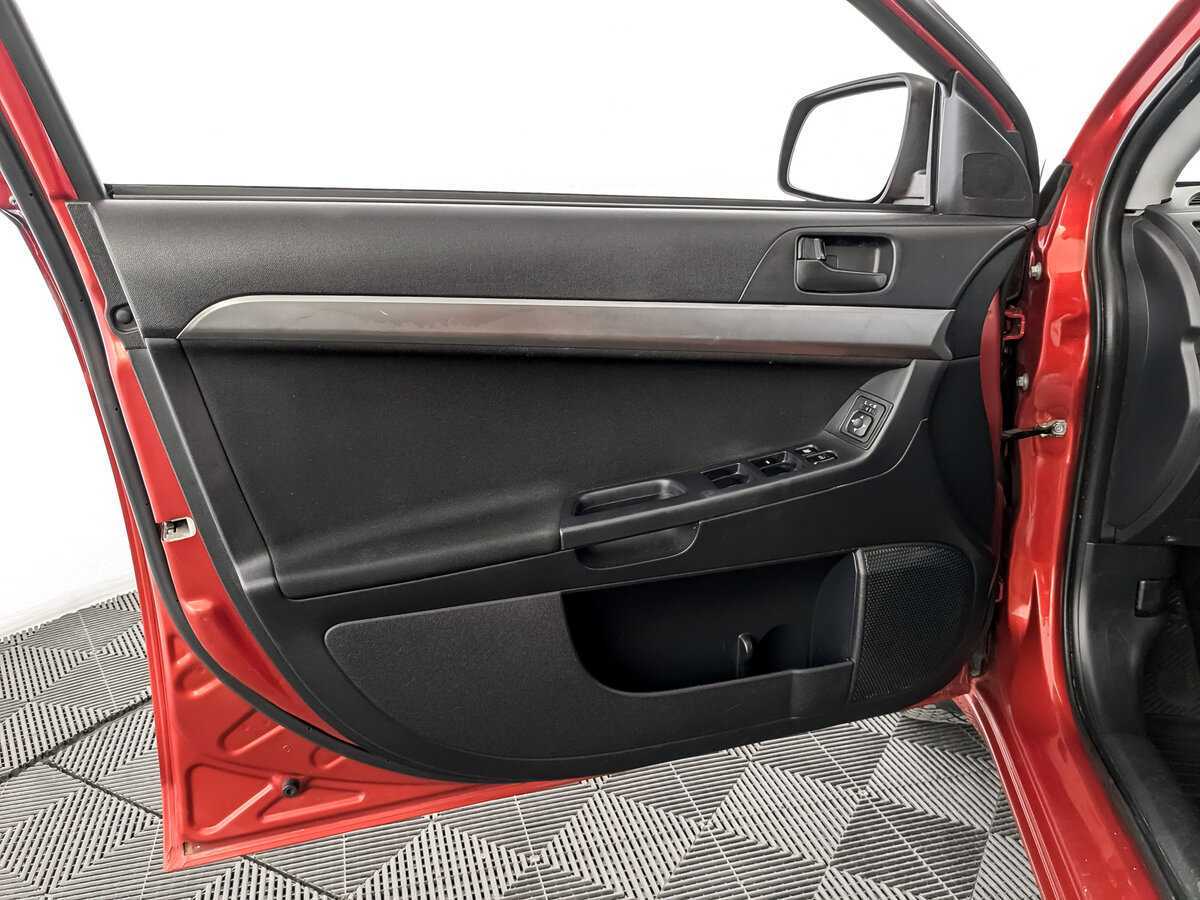 Mitsubishi Lancer с пробегом — 2008 год. Фото: #17