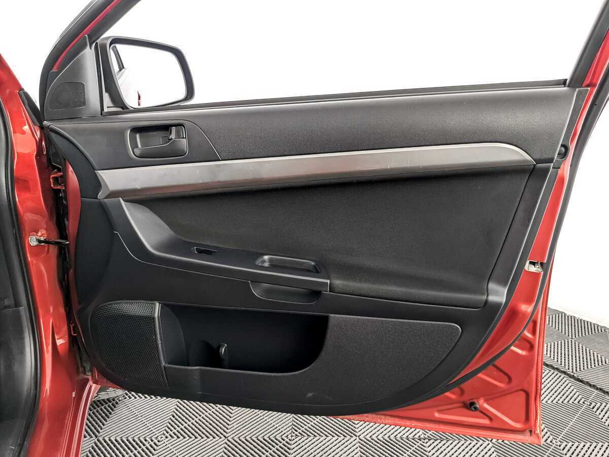 Mitsubishi Lancer с пробегом — 2008 год. Фото: #22