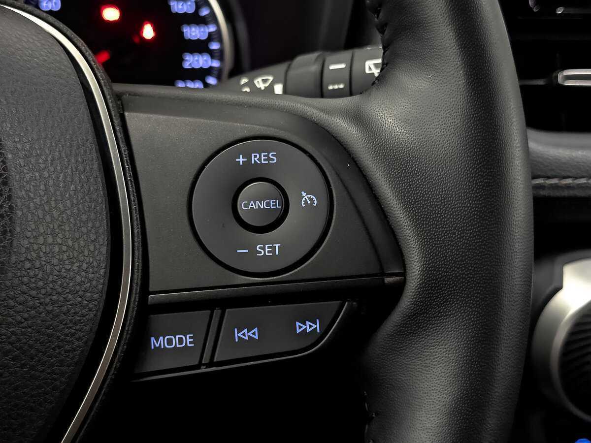 Toyota RAV4 с пробегом — 2022 год. Фото: #26