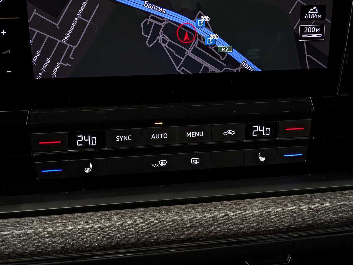 Volkswagen Touareg с пробегом — 2018 год. Фото: #20