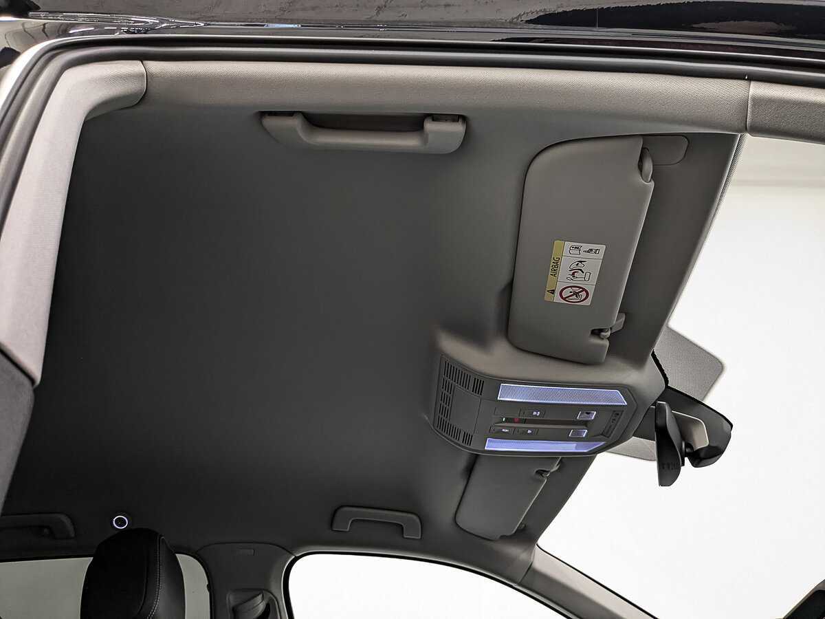 Volkswagen Touareg с пробегом — 2018 год. Фото: #22