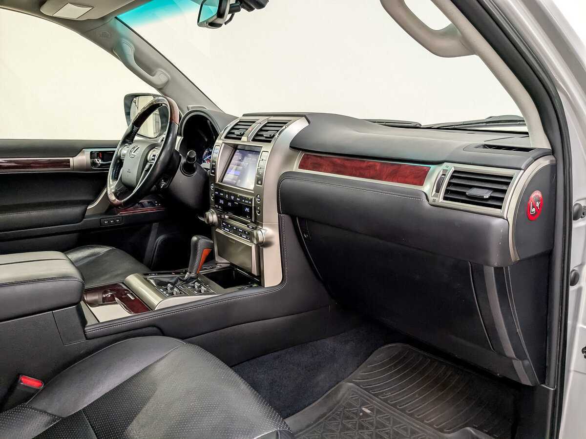 Lexus GX с пробегом — 2012 год. Фото: #10