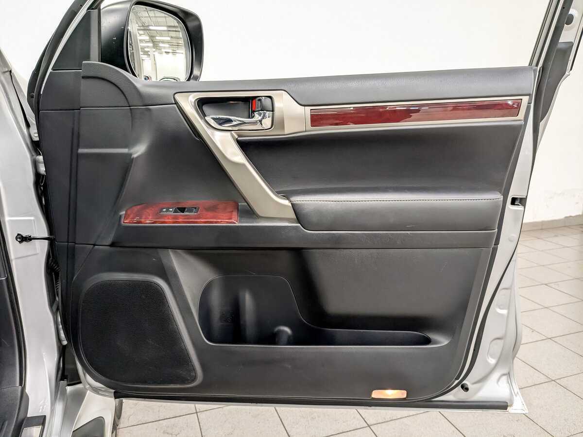 Lexus GX с пробегом — 2012 год. Фото: #22