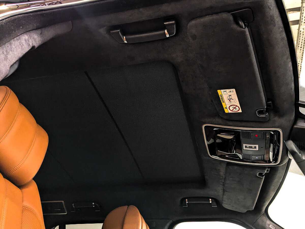 Land Rover Range Rover с пробегом — 2017 год. Фото: #19