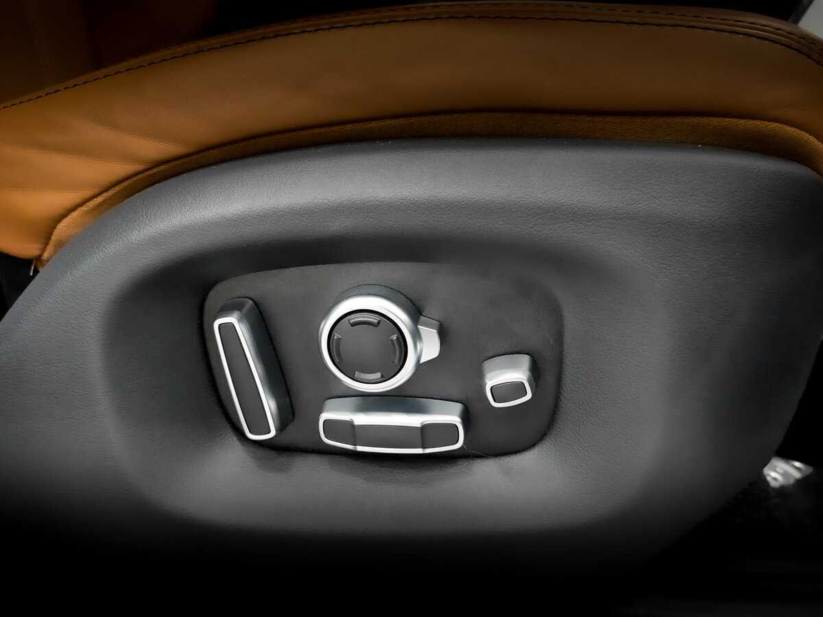 Land Rover Range Rover с пробегом — 2017 год. Фото: #21